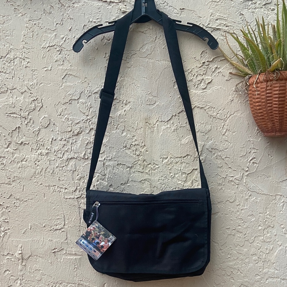 J World Black Messenger Bag. Zippers upon Zippers!